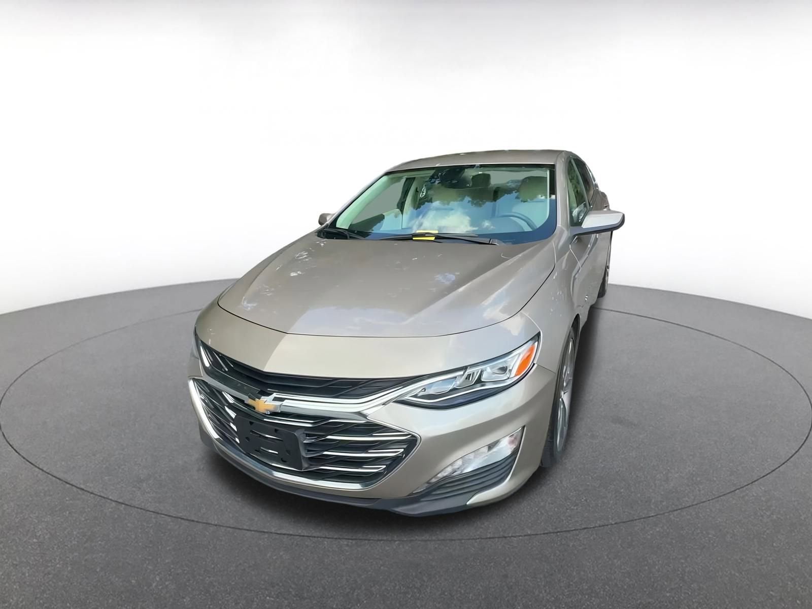Thumbnail: 2024 Chevrolet Malibu - 6
