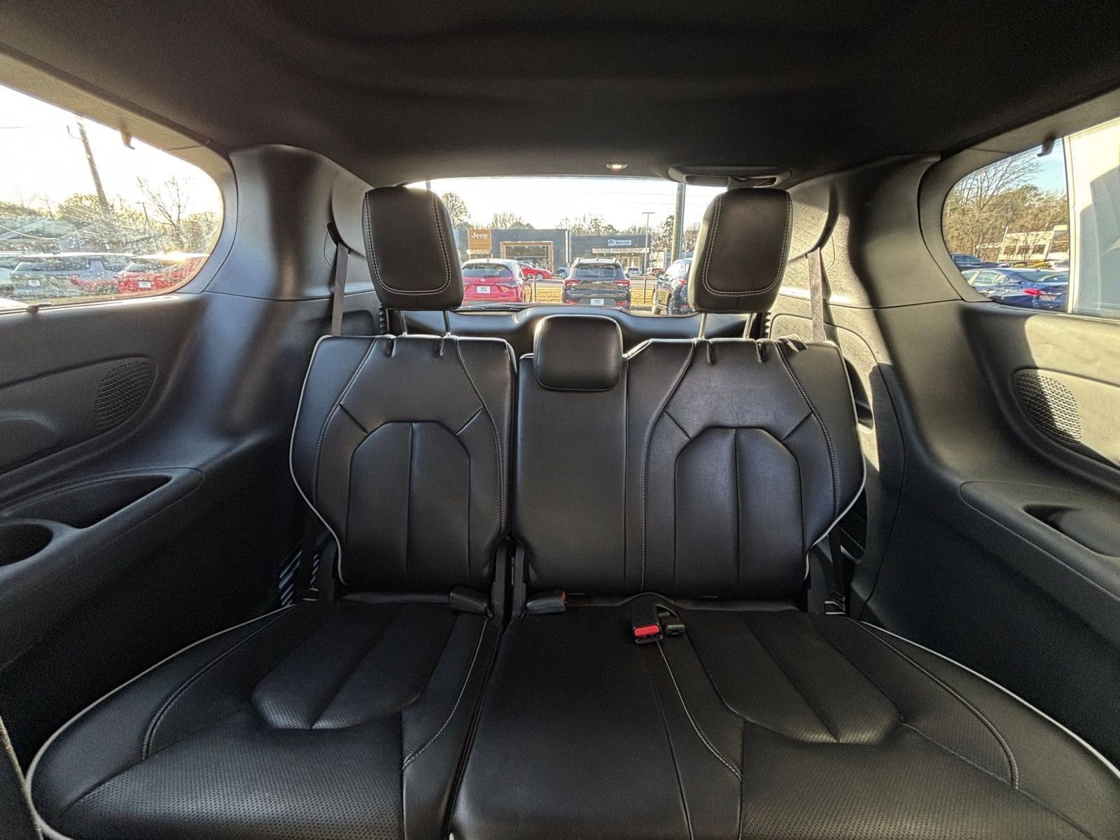 Thumbnail: 2025 Chrysler Pacifica - 17