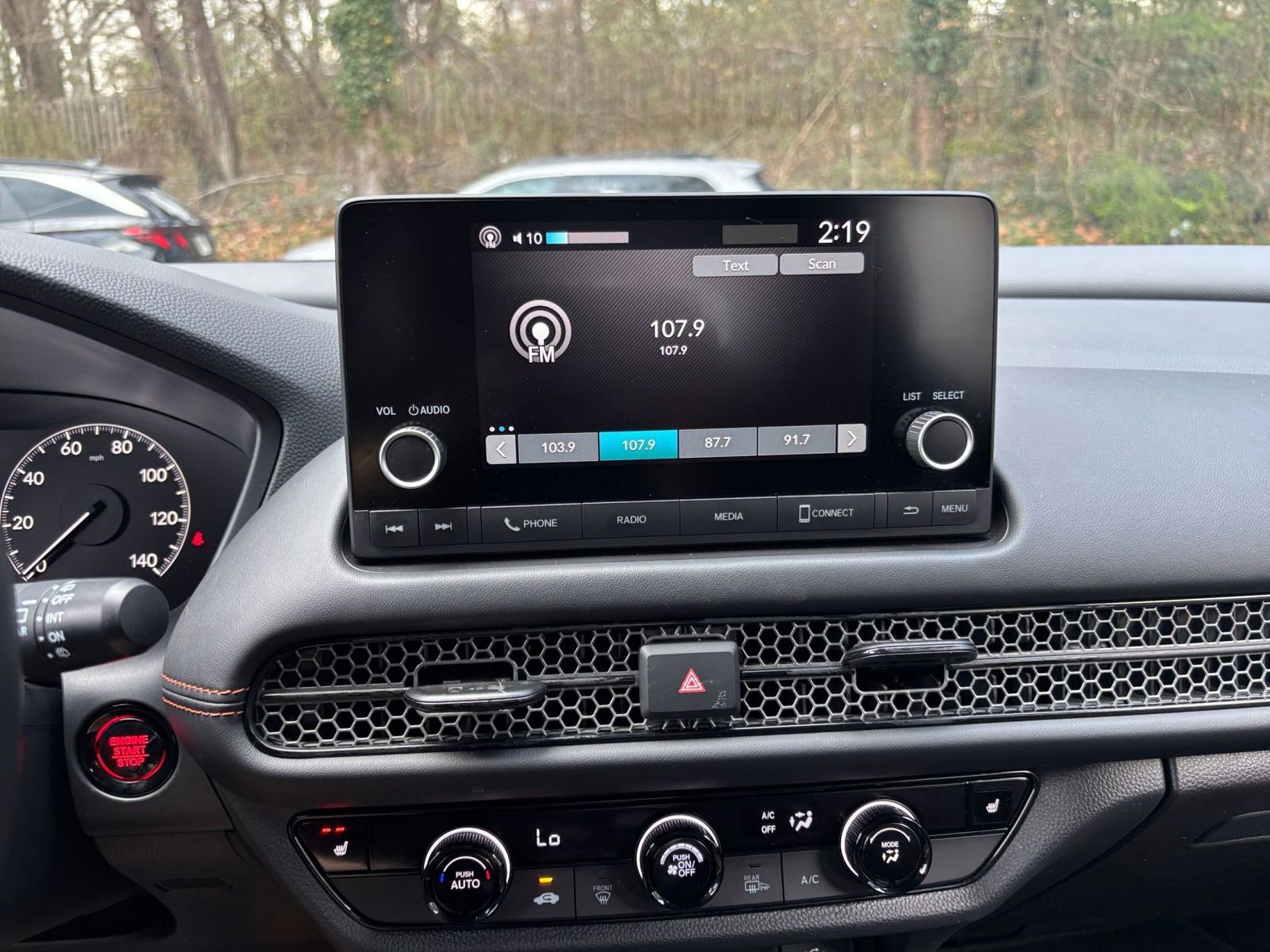 Thumbnail: 2025 Honda HR-V - 20