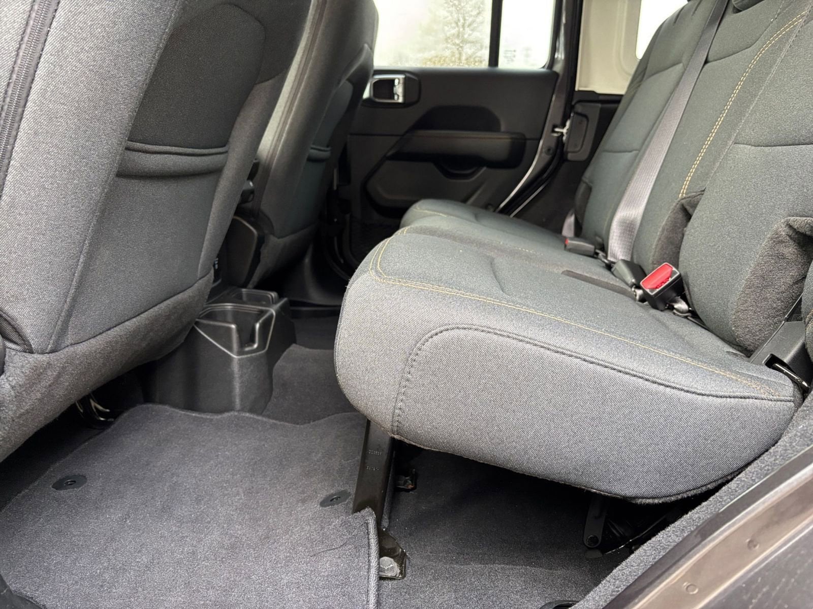 Thumbnail: 2025 Jeep Wrangler - 25