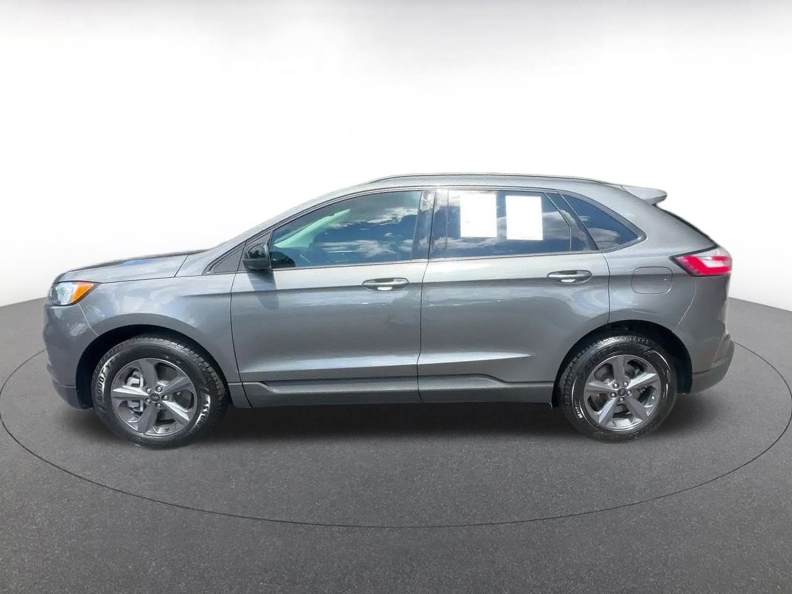 Thumbnail: 2023 Ford Edge - 9