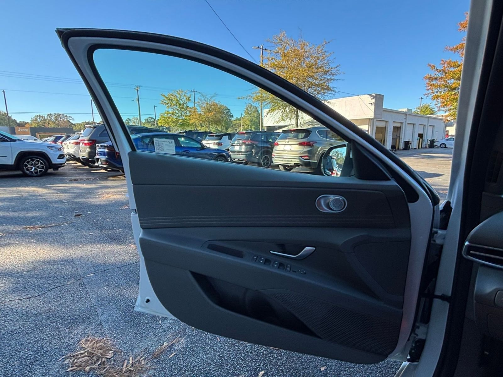 Thumbnail: 2025 Hyundai Elantra - 20