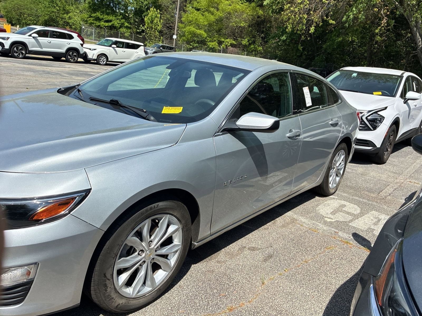 Thumbnail: 2022 Chevrolet Malibu - 4