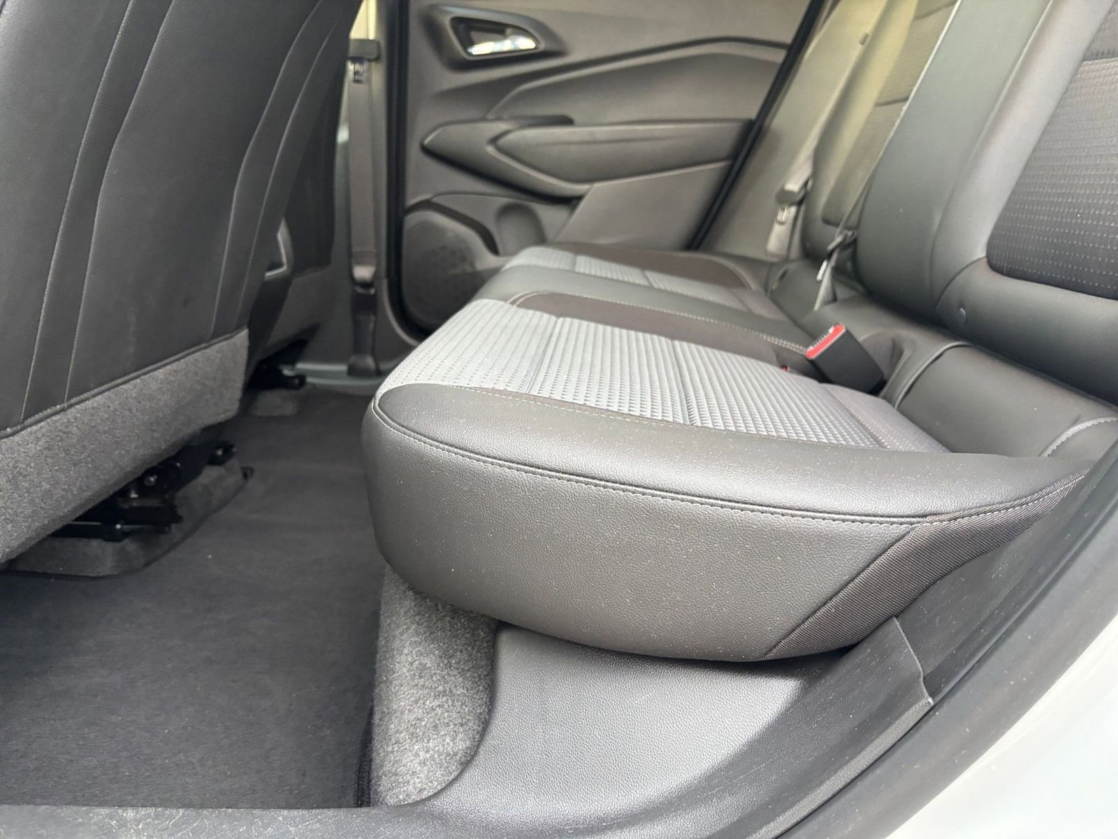 Thumbnail: 2025 Chevrolet Trax - 25