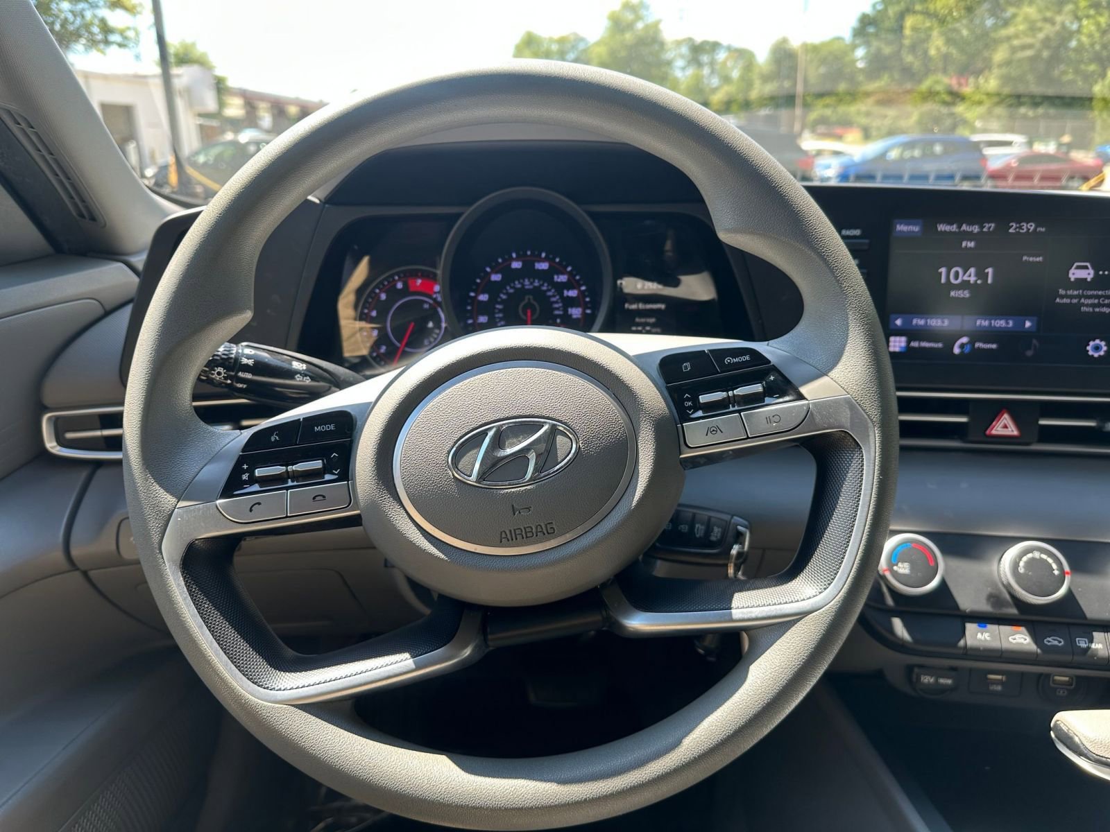 Thumbnail: 2023 Hyundai Elantra - 28