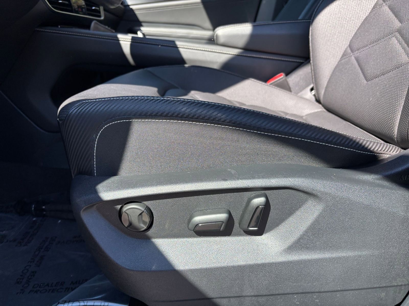 Thumbnail: 2025 Volkswagen Atlas - 29