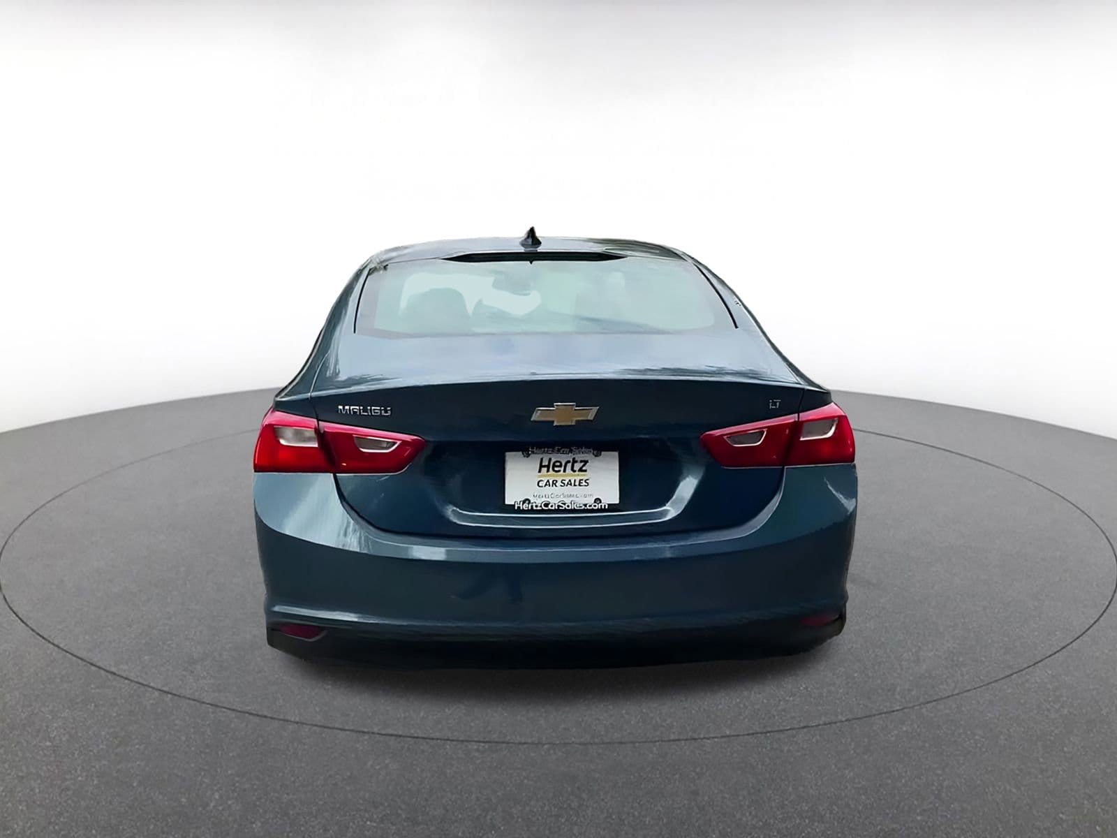 Thumbnail: 2024 Chevrolet Malibu - 12