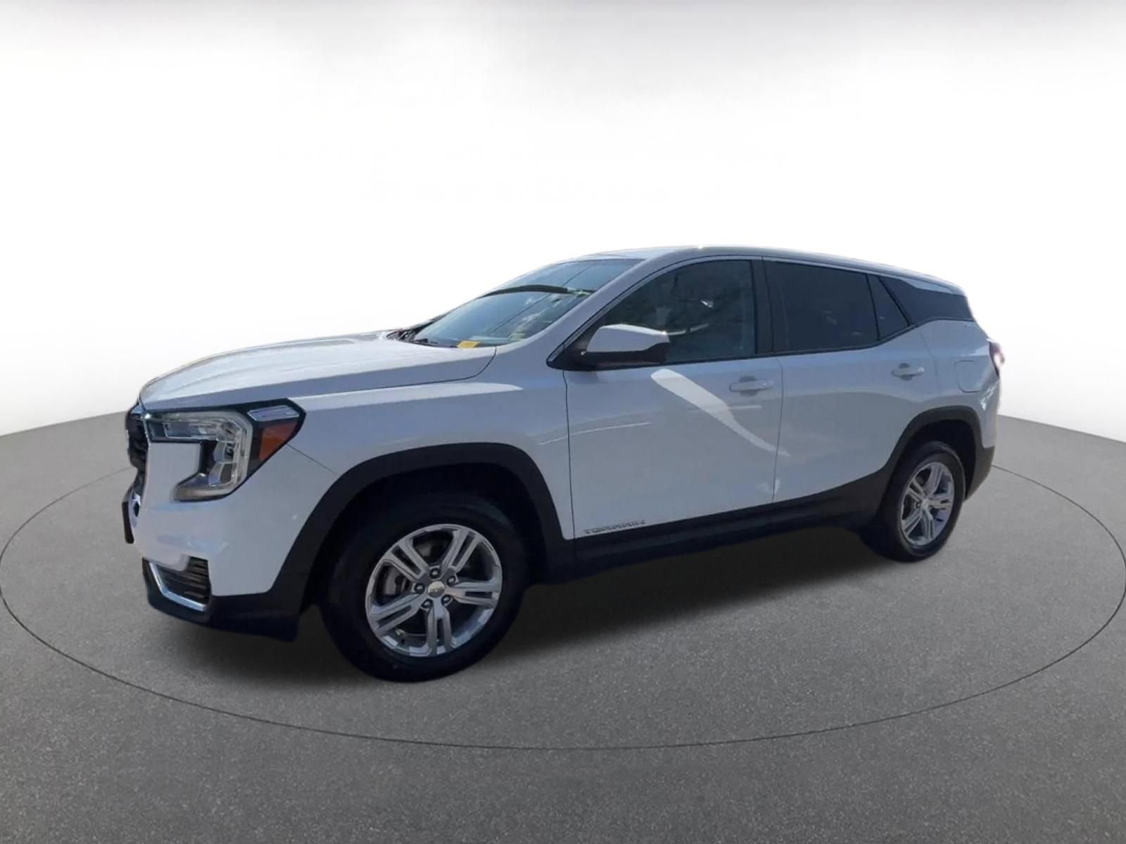 Thumbnail: 2024 GMC Terrain - 8