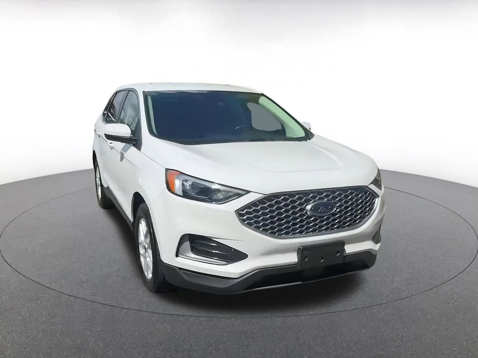 Thumbnail: 2024 Ford Edge - 3