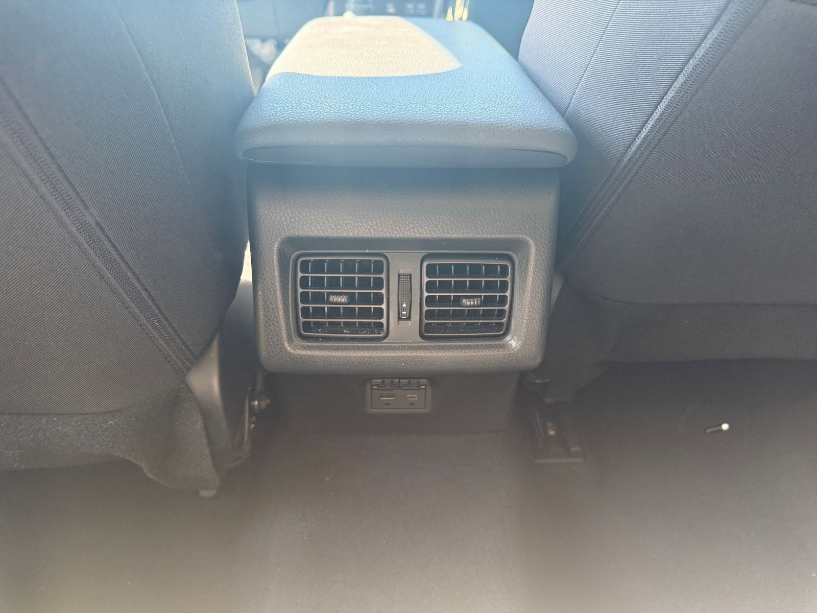 Thumbnail: 2025 Toyota Camry - 25