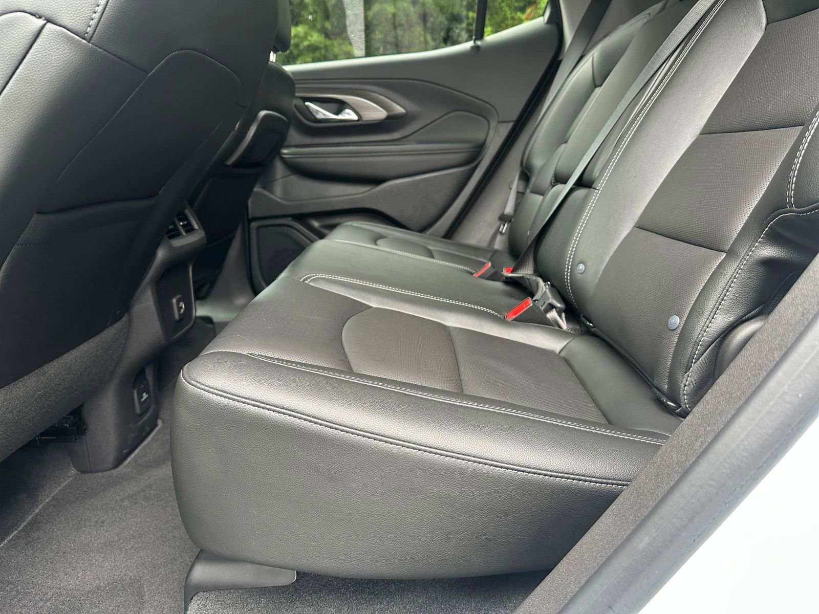 Thumbnail: 2024 GMC Terrain - 27