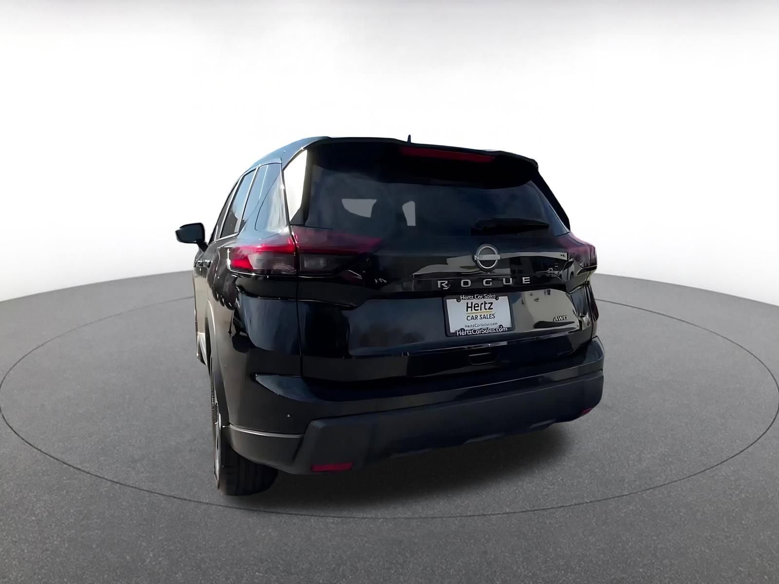 Thumbnail: 2025 Nissan Rogue - 11