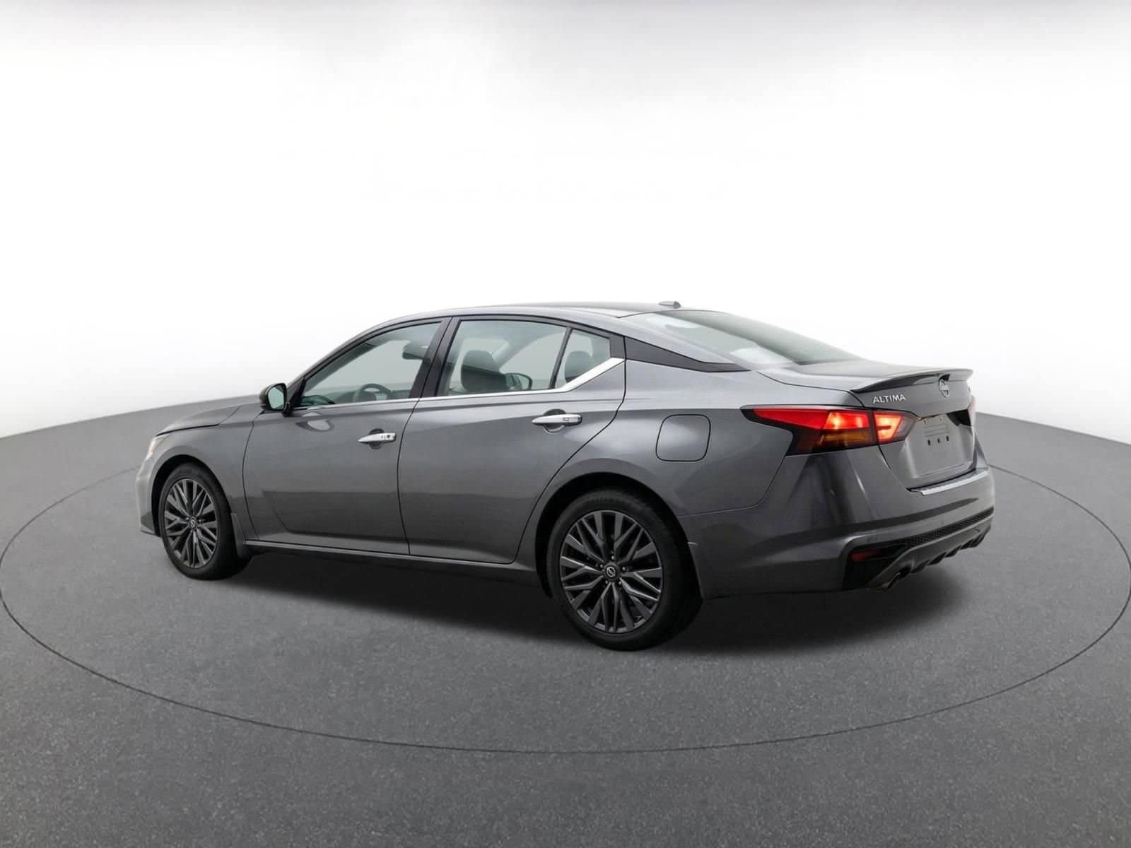 Thumbnail: 2025 Nissan Altima - 7