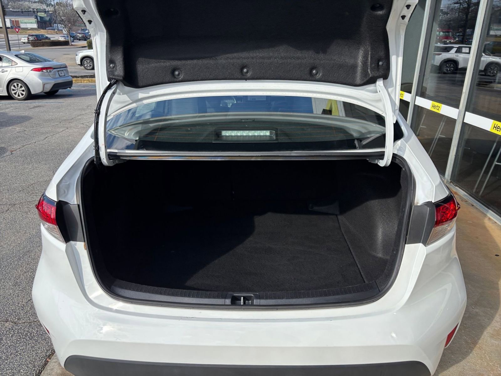 Thumbnail: 2025 Toyota Corolla - 31