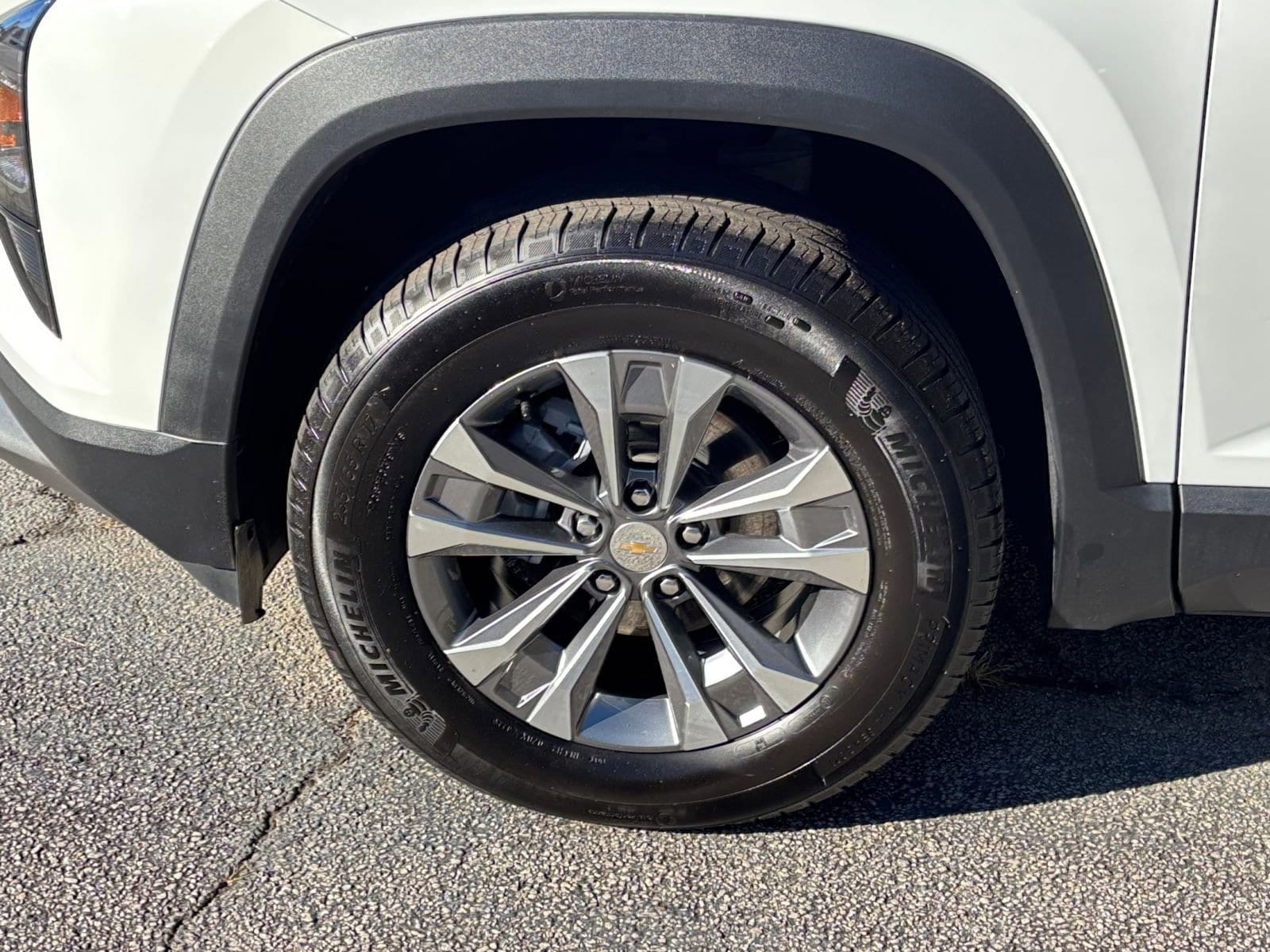 Thumbnail: 2025 Chevrolet Equinox - 30