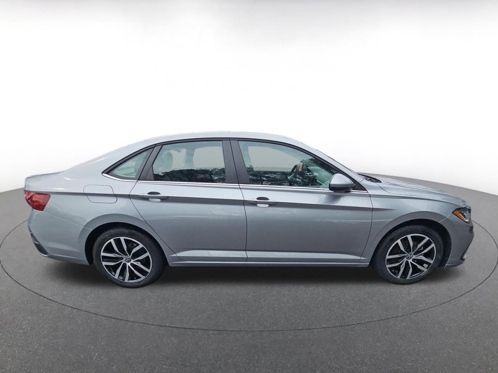 Thumbnail: 2025 Volkswagen Jetta - 8