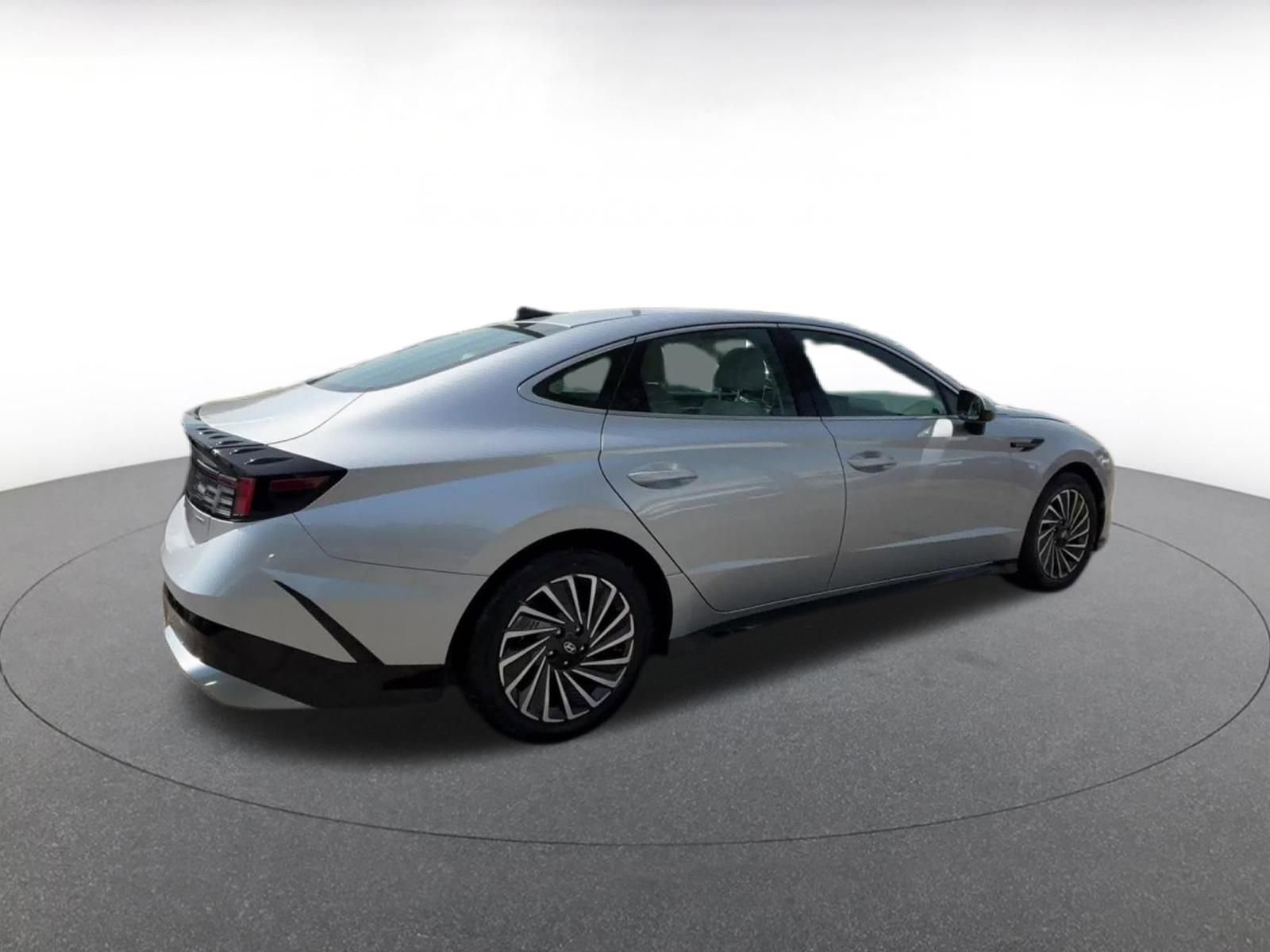 Thumbnail: 2025 Hyundai Sonata - 15