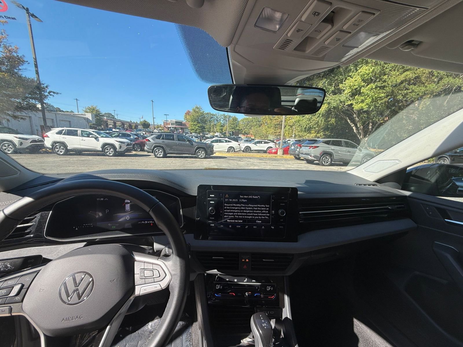 Thumbnail: 2025 Volkswagen Jetta - 33