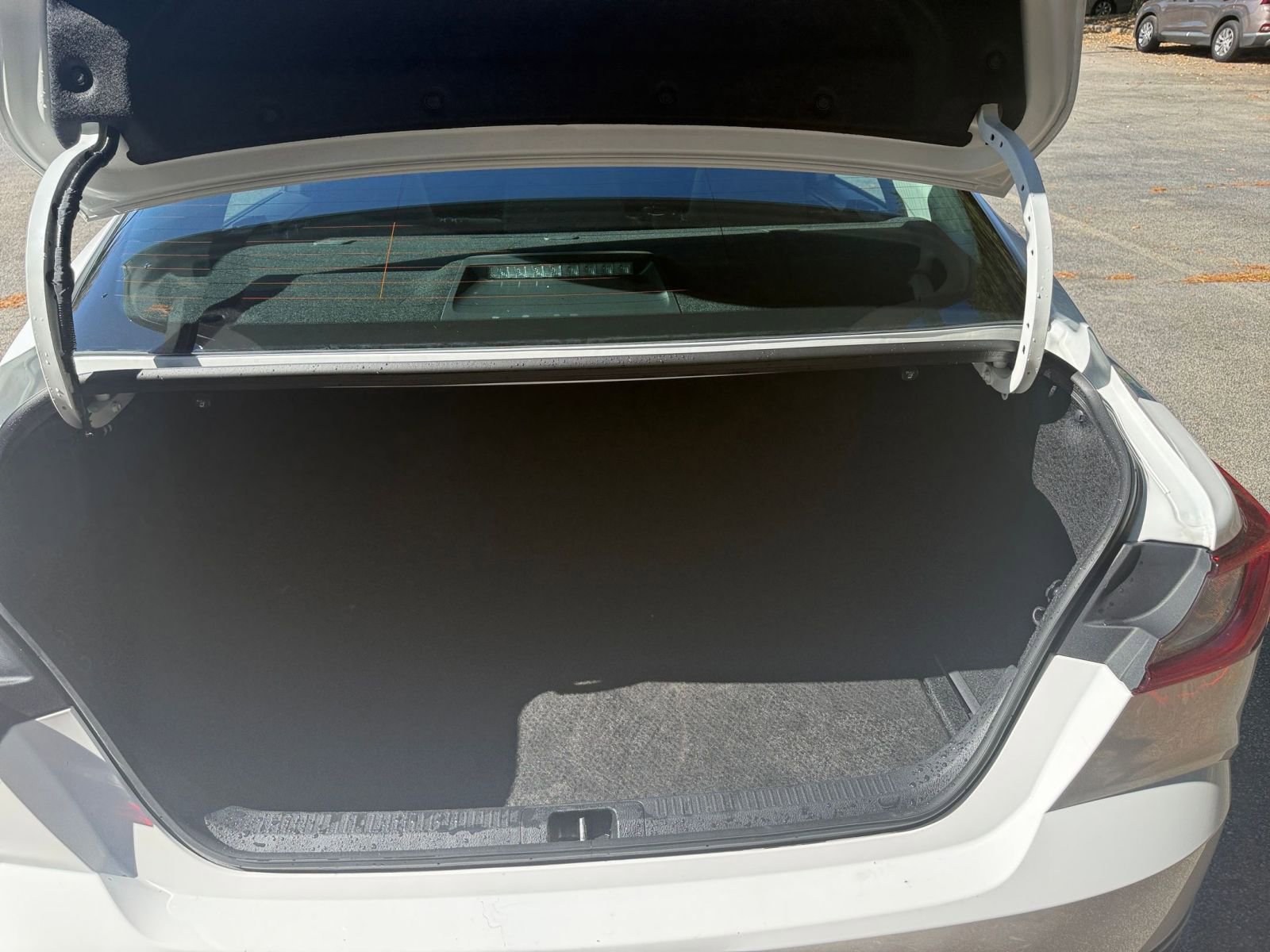 Thumbnail: 2025 Toyota Camry - 31