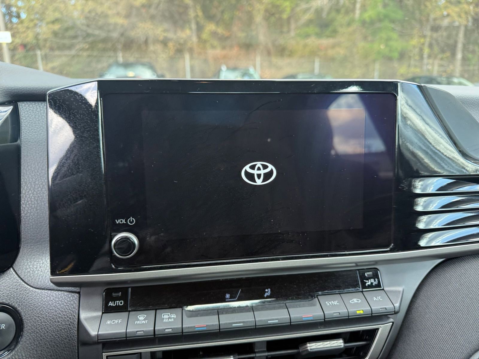 Thumbnail: 2025 Toyota Camry - 21