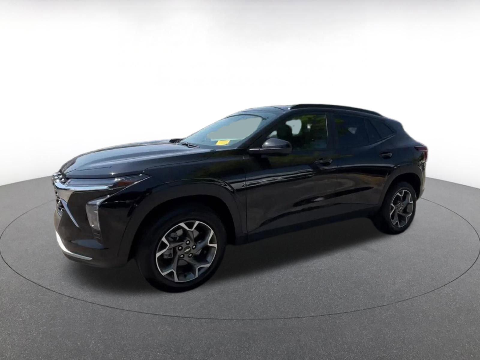 Thumbnail: 2025 Chevrolet Trax - 8