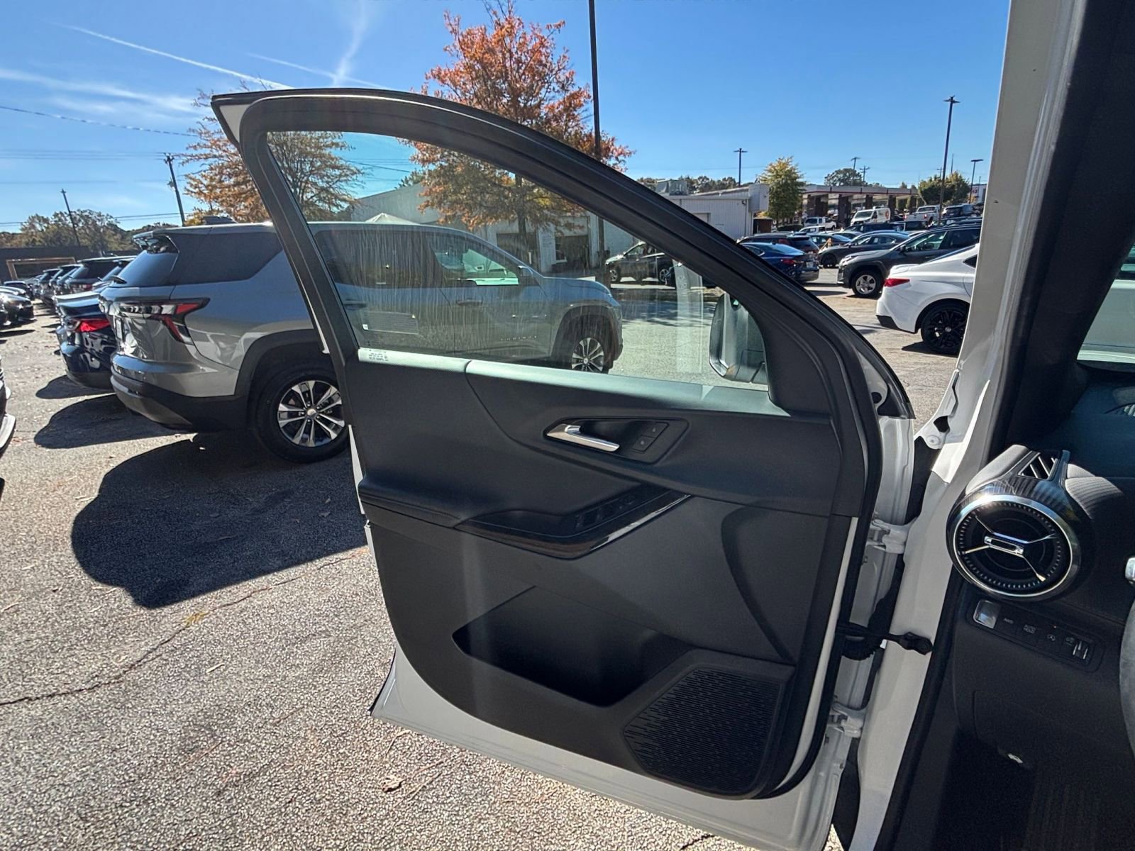 Thumbnail: 2025 Chevrolet Equinox - 20