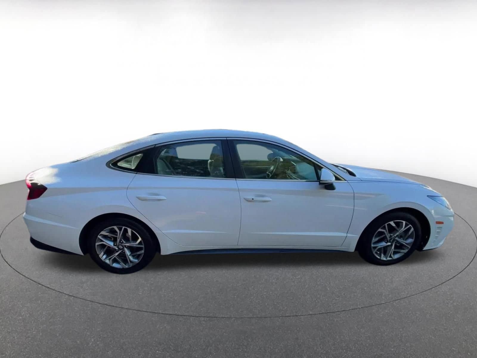 Thumbnail: 2023 Hyundai Sonata - 16