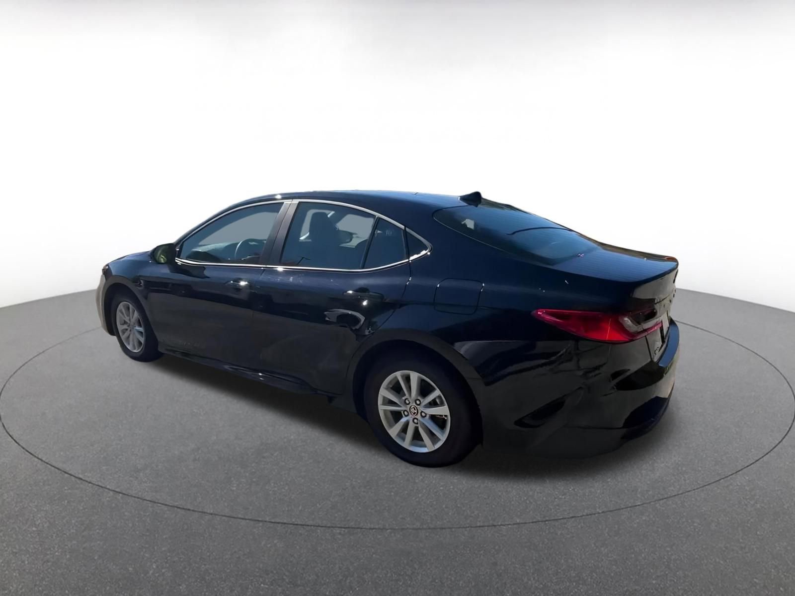 Thumbnail: 2025 Toyota Camry - 9