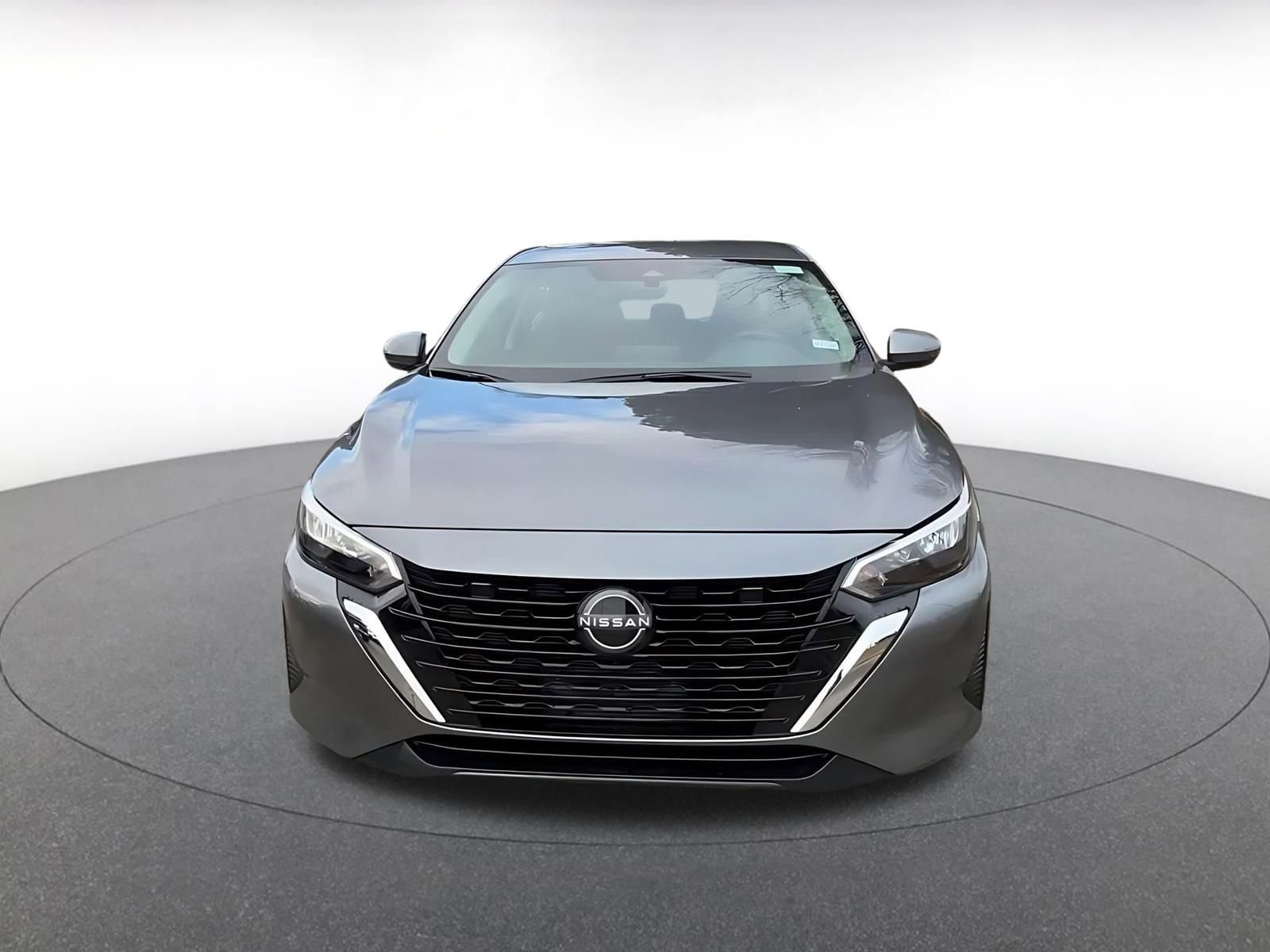 Thumbnail: 2025 Nissan Sentra - 4