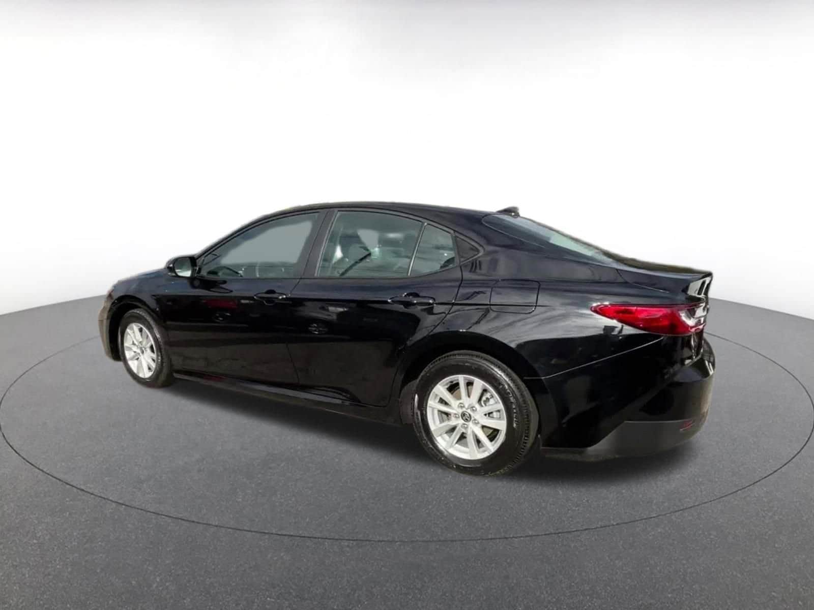 Thumbnail: 2025 Toyota Camry - 10