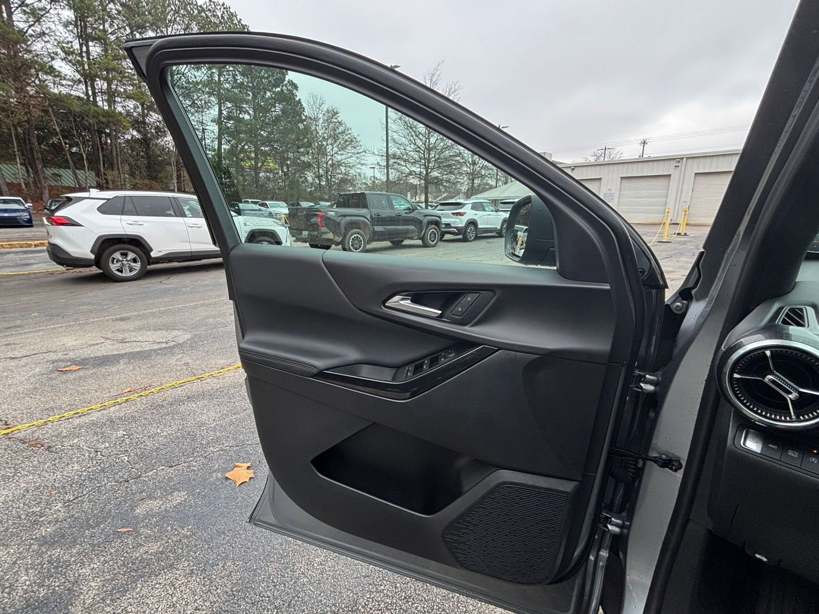 Thumbnail: 2025 Chevrolet Equinox - 20