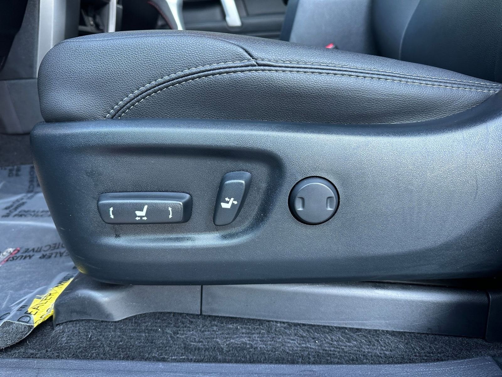 Thumbnail: 2024 Toyota 4Runner - 23