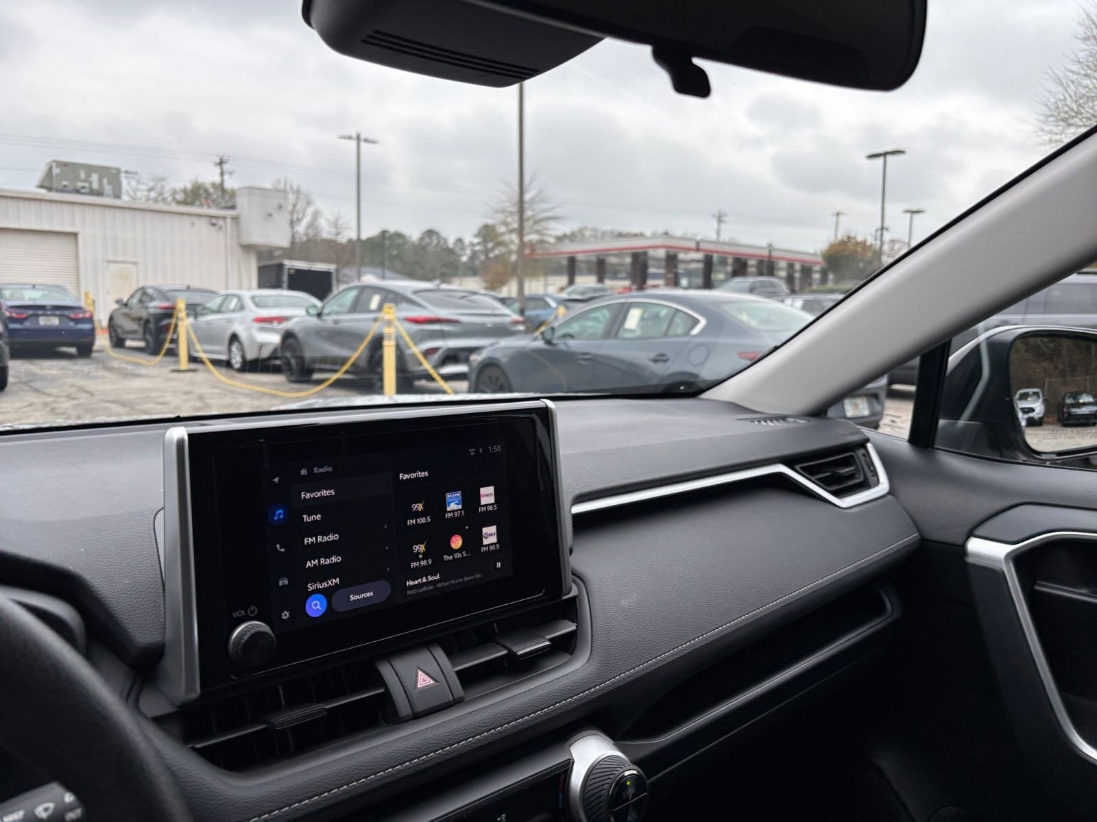 Thumbnail: 2025 Toyota RAV4 - 35