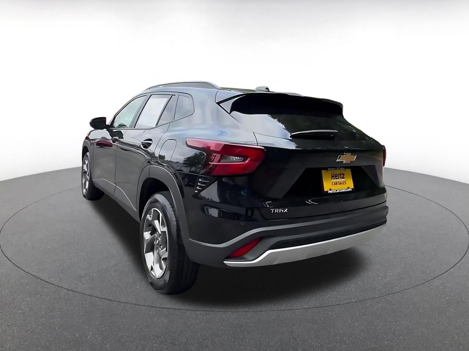 Thumbnail: 2025 Chevrolet Trax - 11
