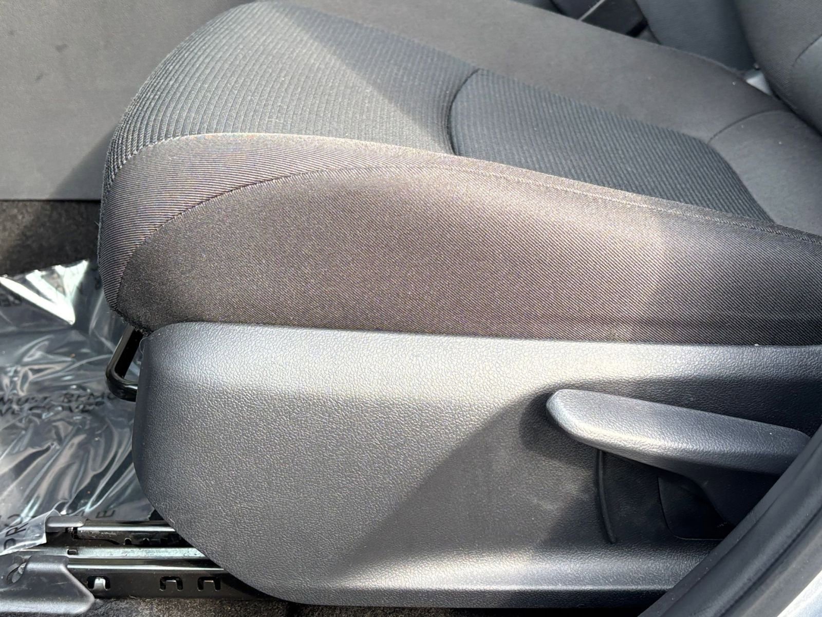 Thumbnail: 2025 Toyota RAV4 - 22