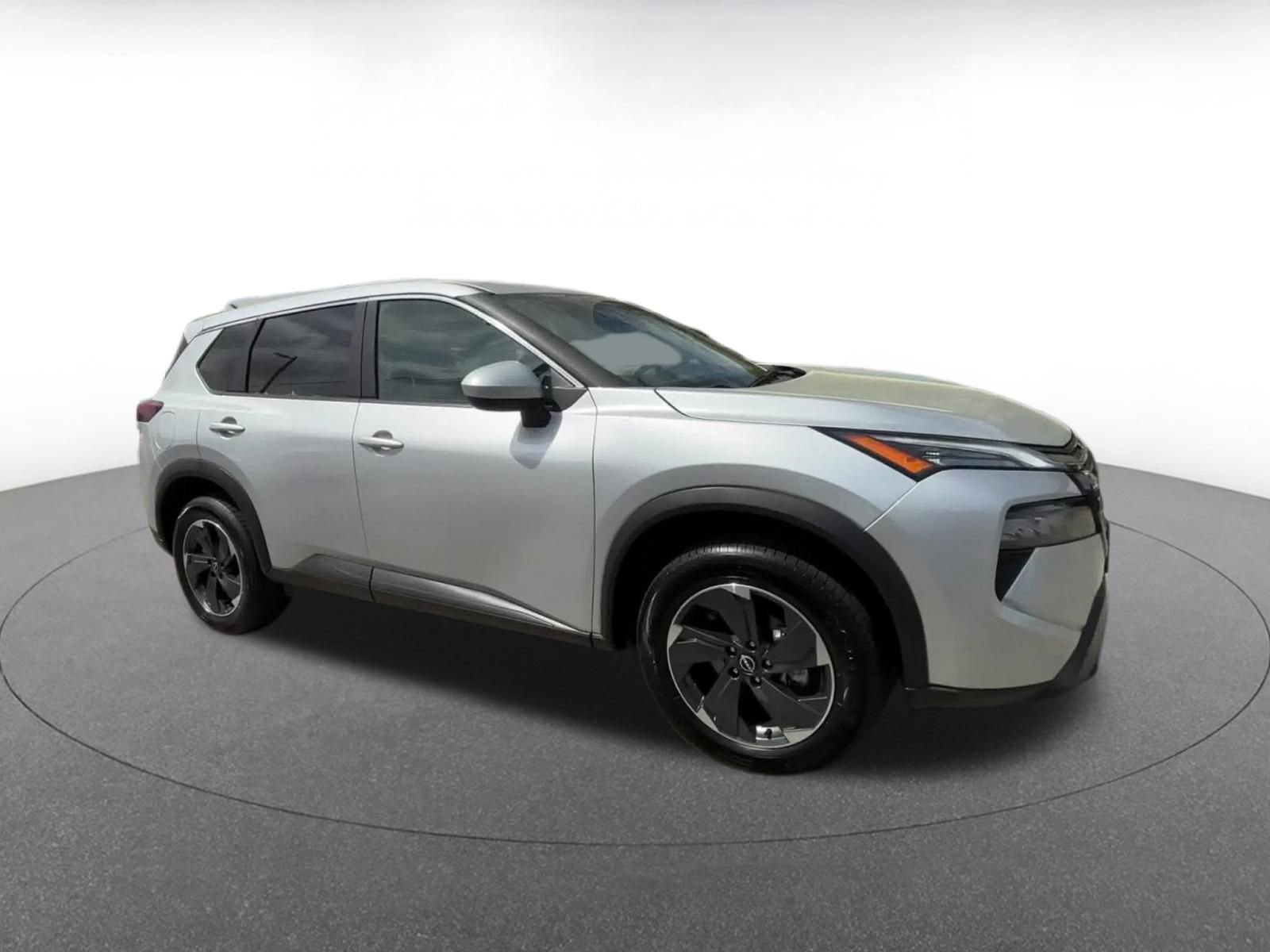 Thumbnail: 2025 Nissan Rogue - 2