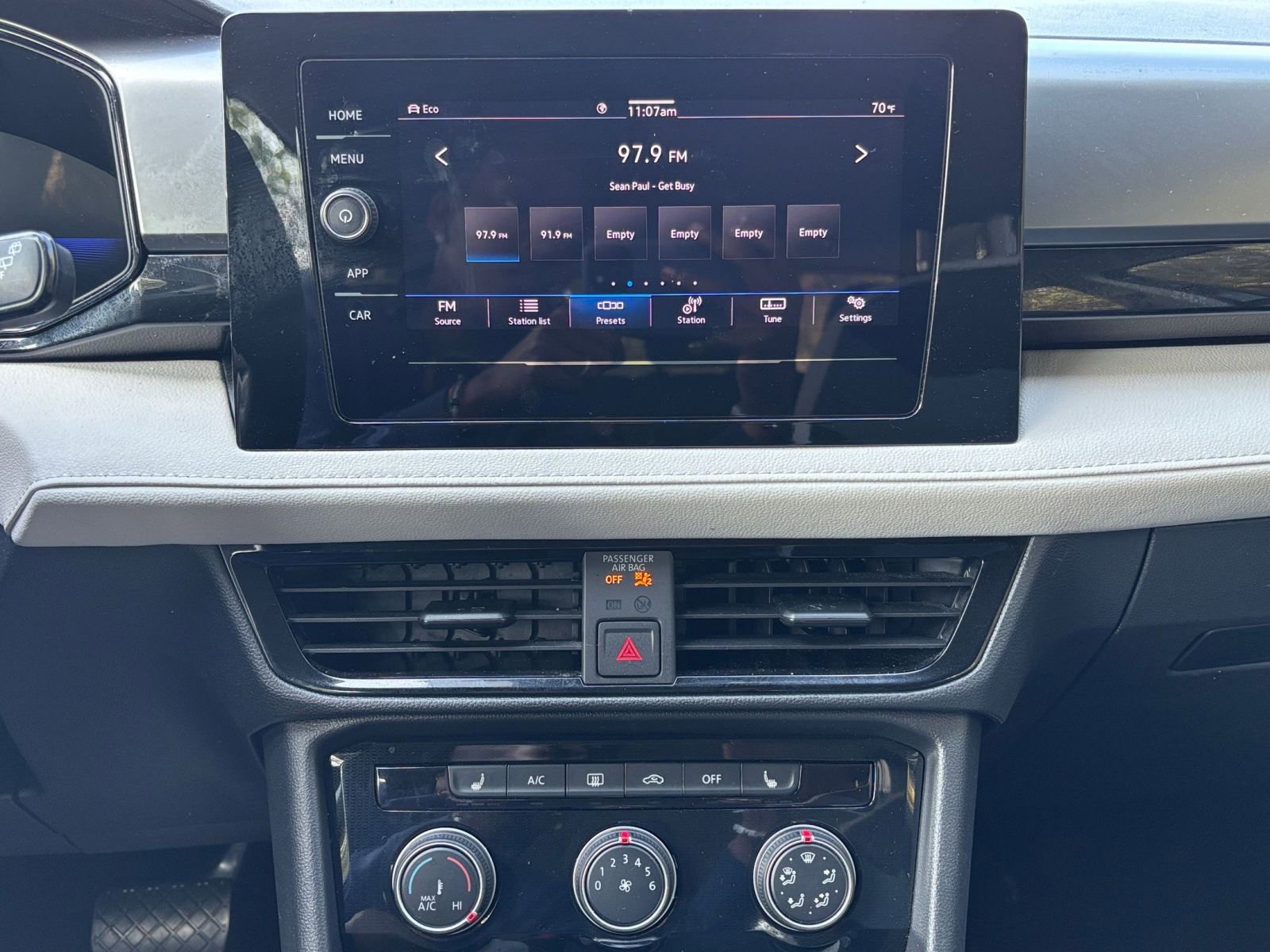 Thumbnail: 2025 Volkswagen Taos - 20