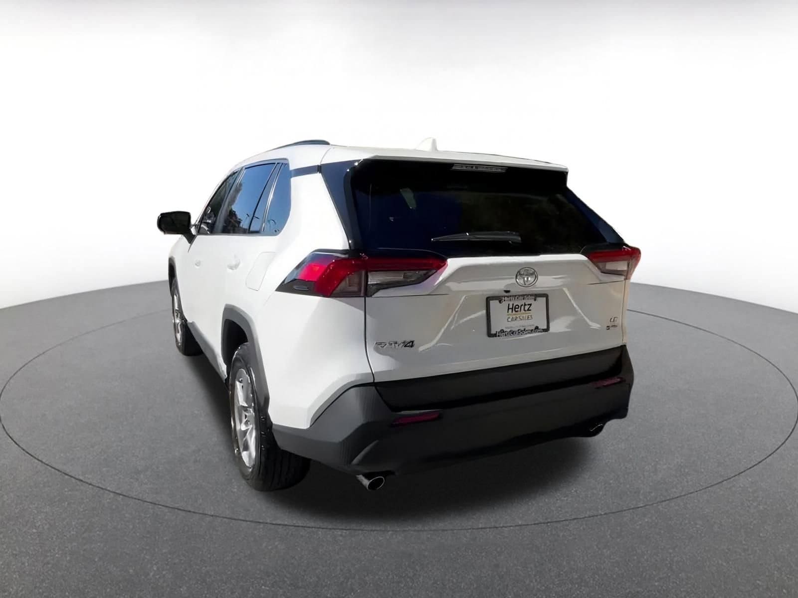 Thumbnail: 2025 Toyota RAV4 - 11