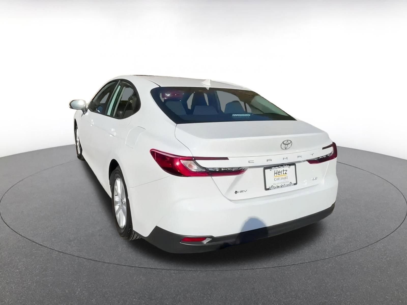 Thumbnail: 2025 Toyota Camry - 11