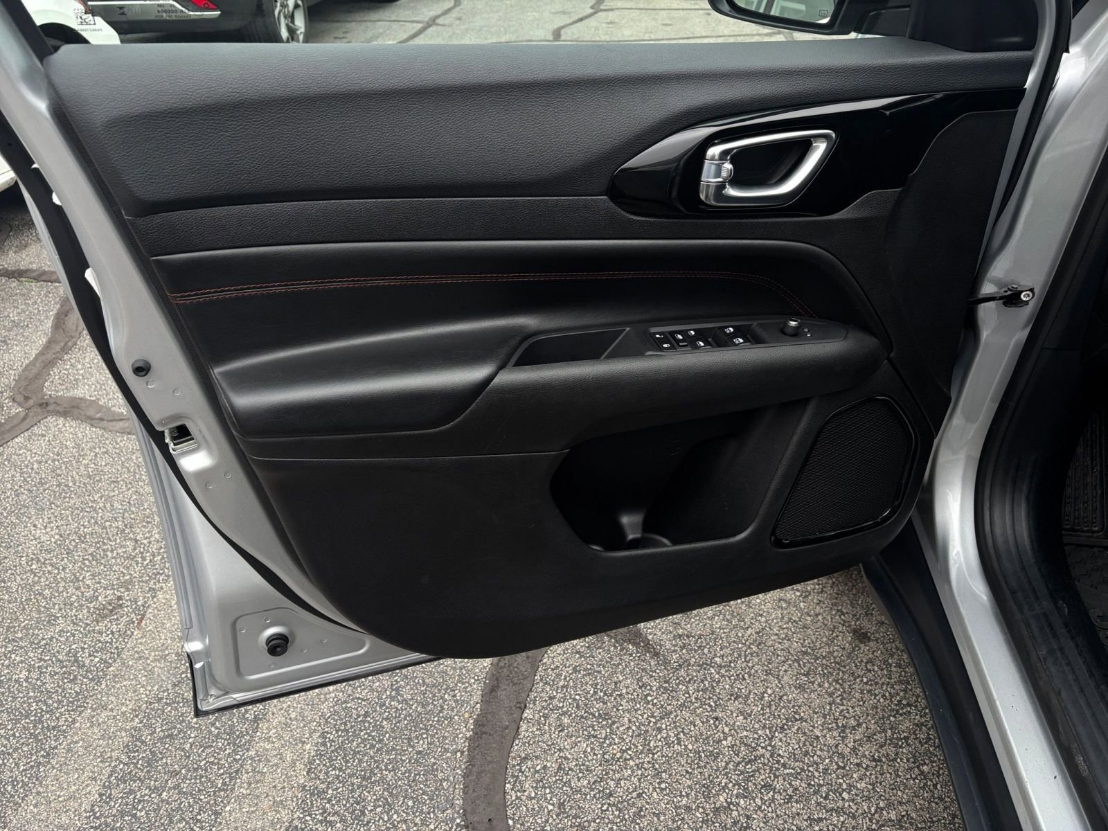 Thumbnail: 2025 Jeep Compass - 23