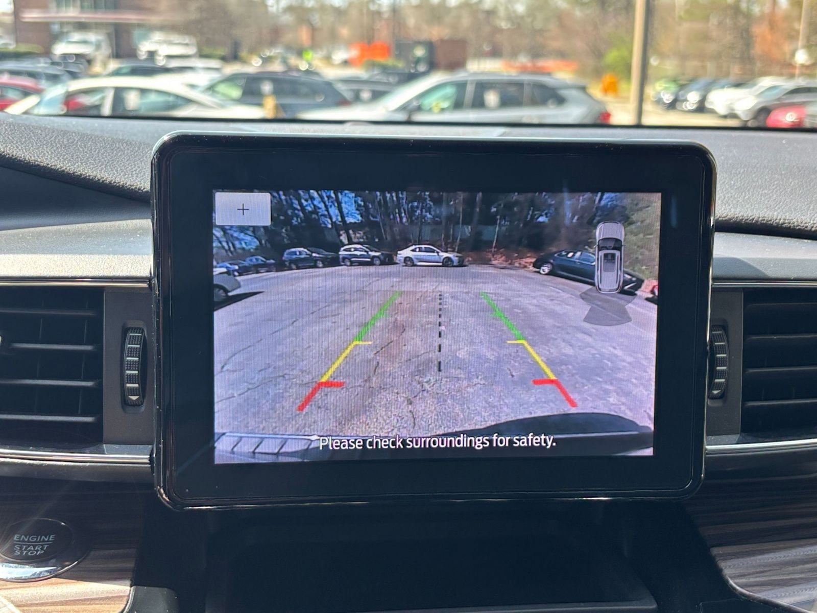 Thumbnail: 2024 Ford Explorer - 25