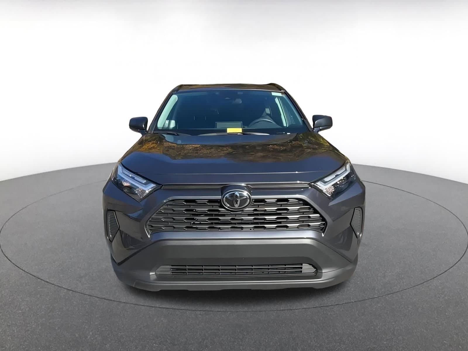 Thumbnail: 2025 Toyota RAV4 - 4