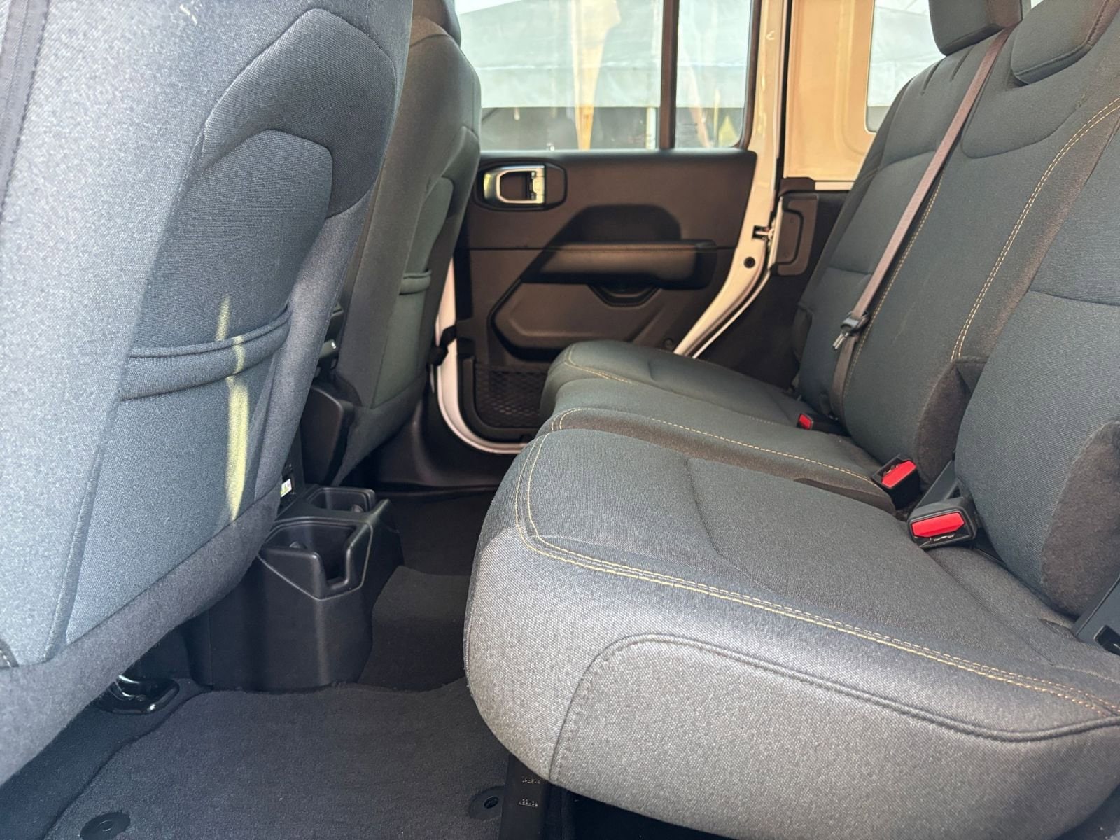 Thumbnail: 2025 Jeep Wrangler - 25