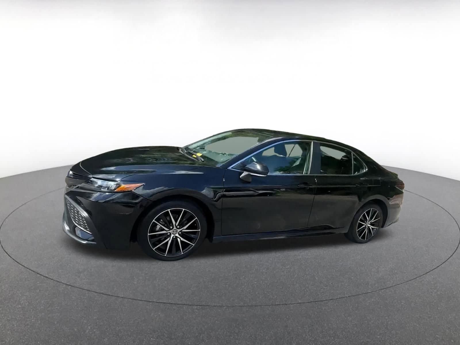 Thumbnail: 2024 Toyota Camry - 6