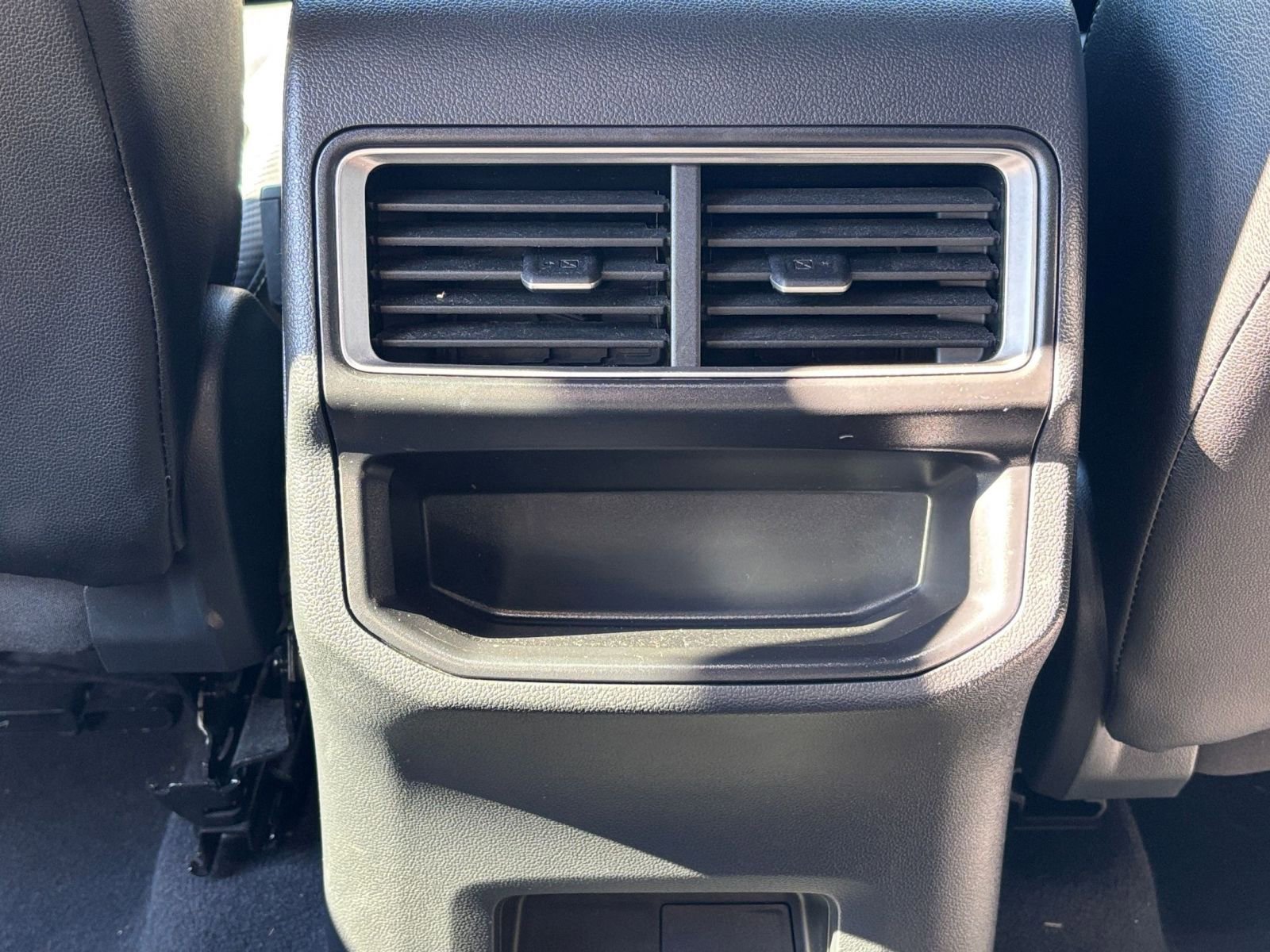 Thumbnail: 2025 Volkswagen Atlas - 24