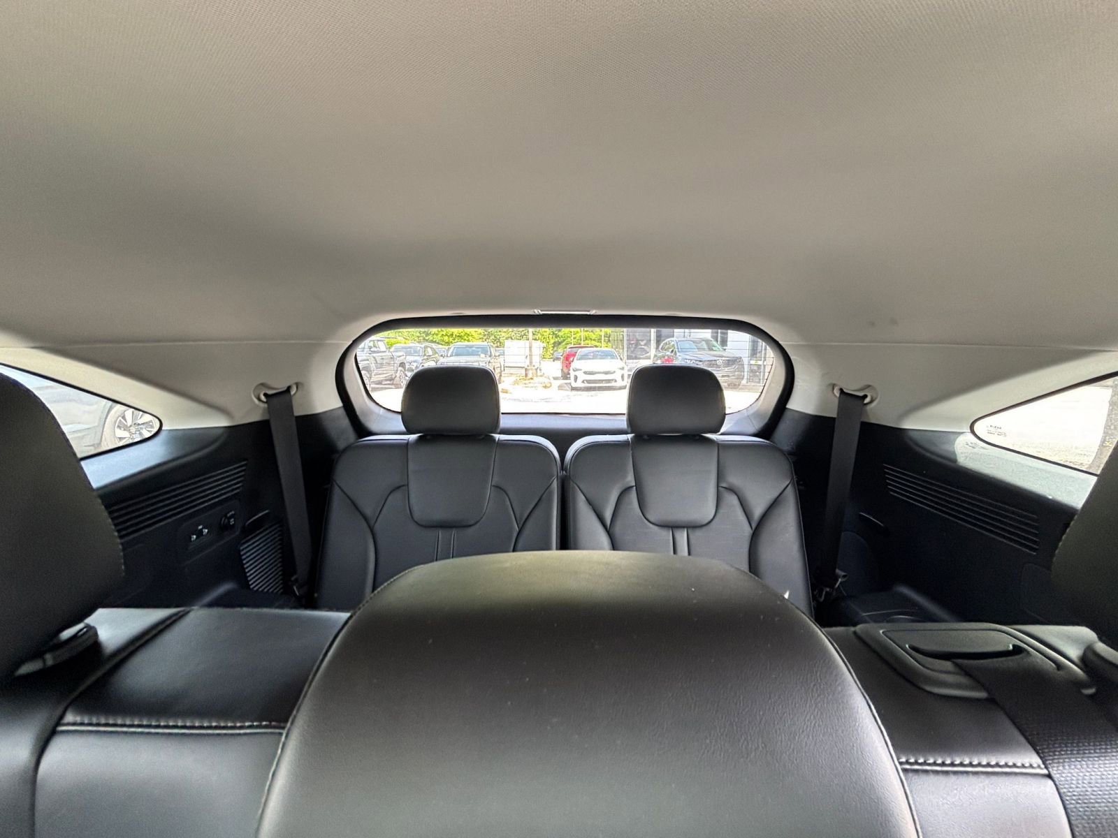 Thumbnail: 2024 Kia Sorento - 30