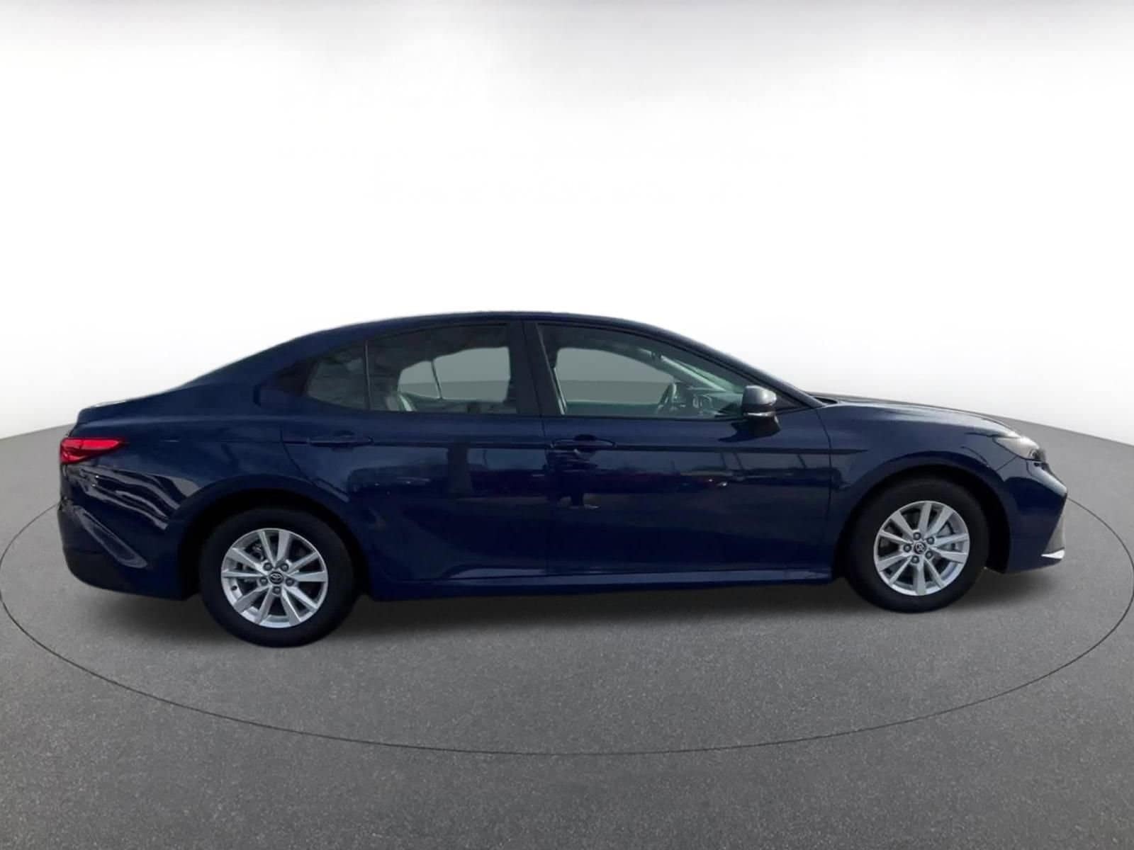 Thumbnail: 2025 Toyota Camry - 16