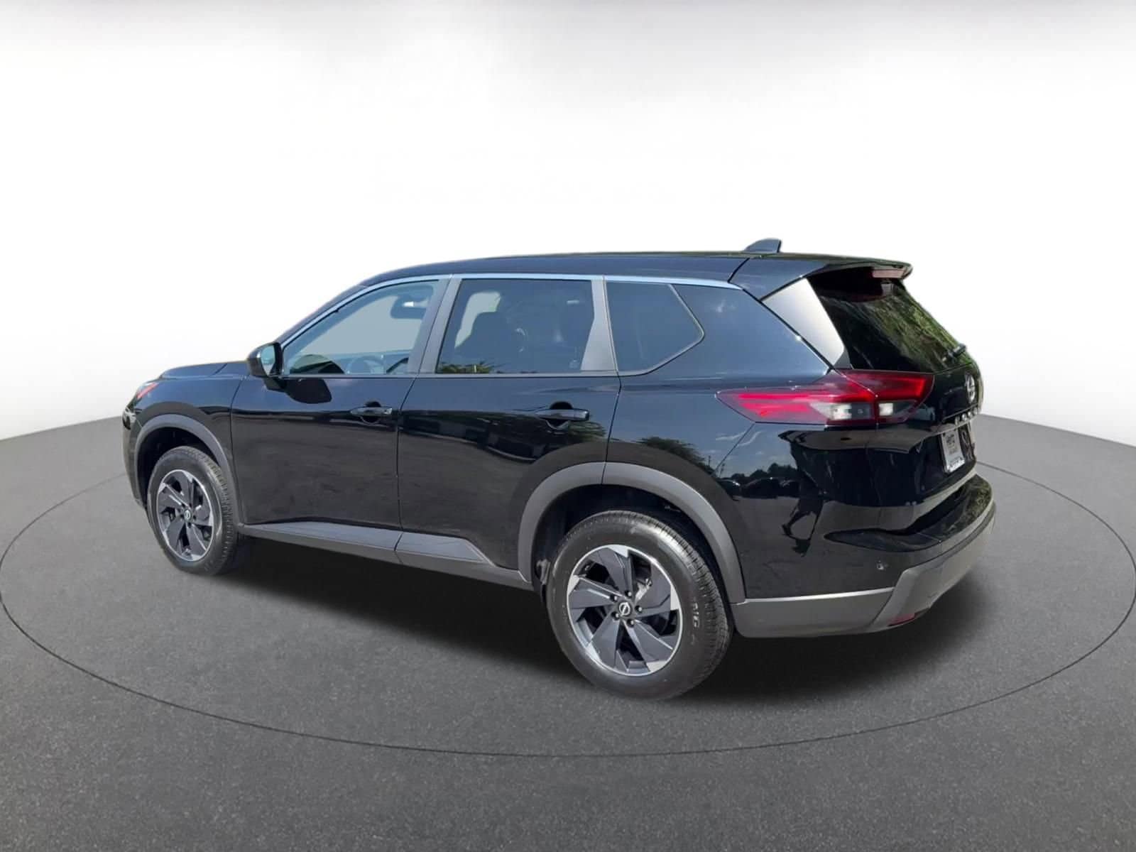 Thumbnail: 2024 Nissan Rogue - 10