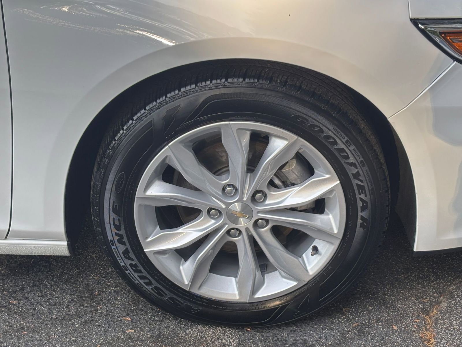 Thumbnail: 2024 Chevrolet Malibu - 32