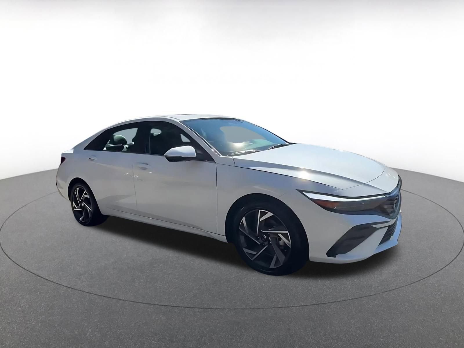 Thumbnail: 2025 Hyundai Elantra - 2